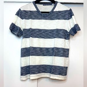 Gap V-neck T-shirt